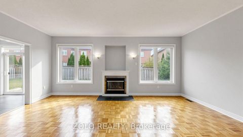 Photo 12 at 19 Waldron Crescent, Oak Ridges, Richmond Hill