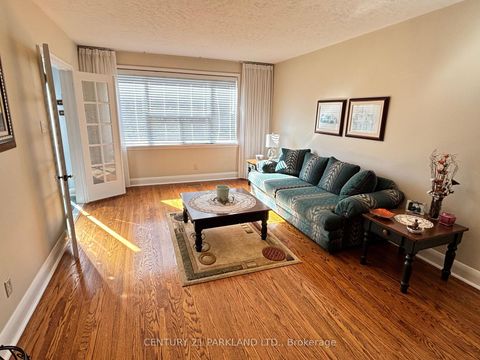 Photo 5 at 14 Orlando Boulevard, Maryvale, Toronto