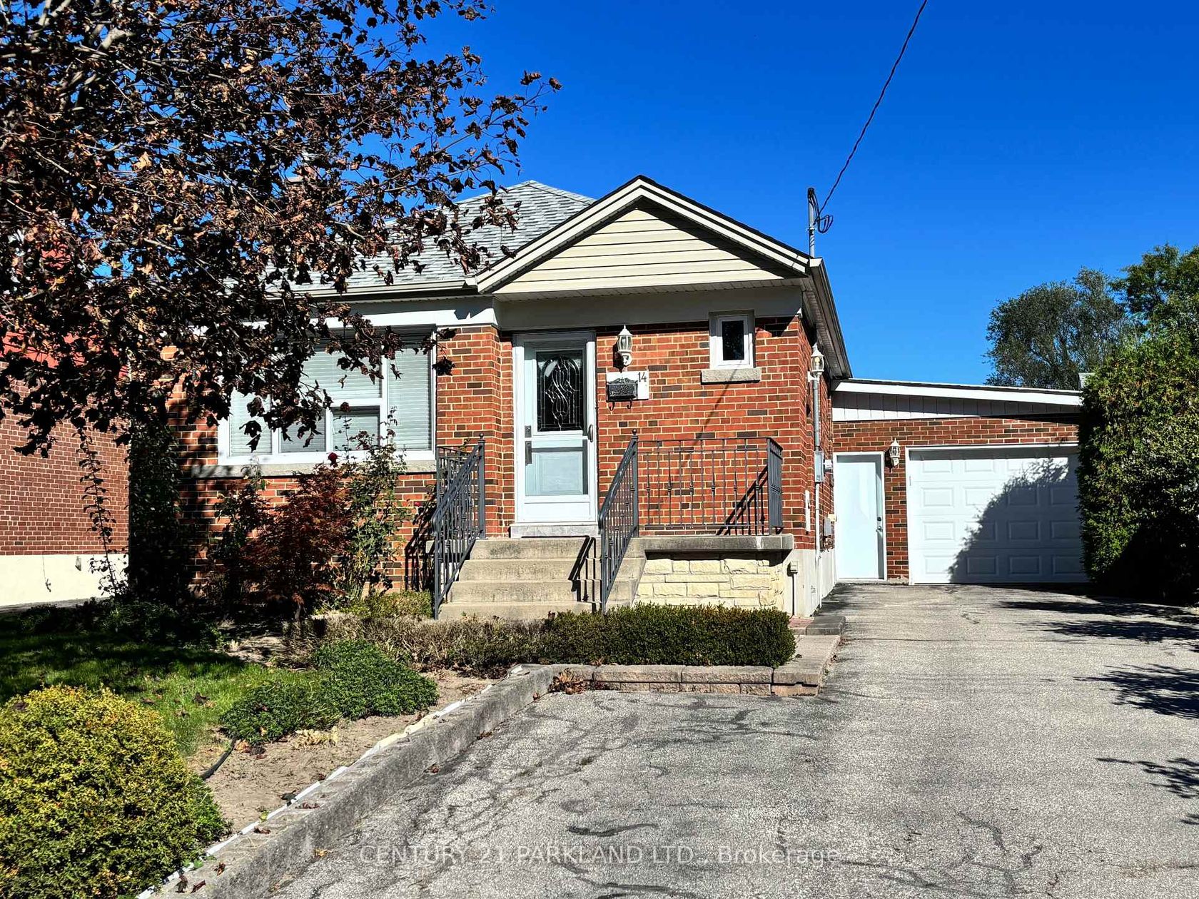 14 Orlando Boulevard, Maryvale, Toronto 