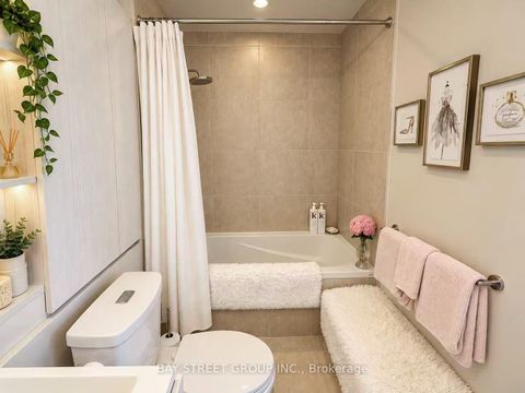 Photo 14 at 4210 - 101 Charles Street E, Yonge Corridor, Toronto