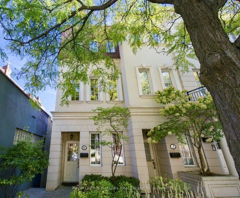 Photo 1 at 16 - 645 Davenport Road, Casa Loma, Toronto