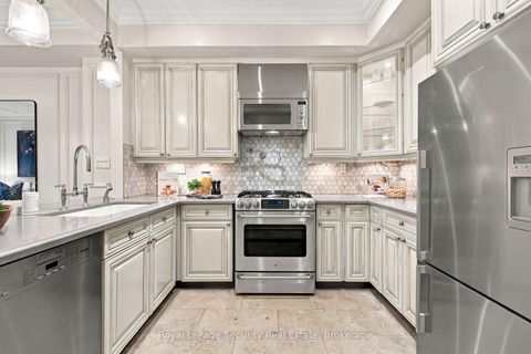 Photo 17 at 16 - 645 Davenport Road, Casa Loma, Toronto