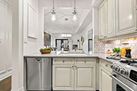 Photo 20 at 16 - 645 Davenport Road, Casa Loma, Toronto