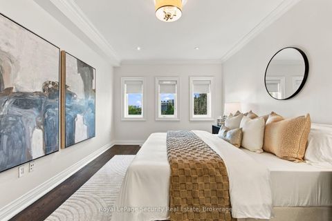 Photo 36 at 16 - 645 Davenport Road, Casa Loma, Toronto