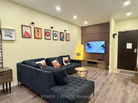 Photo 4 at 110 - 18 Spring Garden Avenue, Willowdale East, Toronto