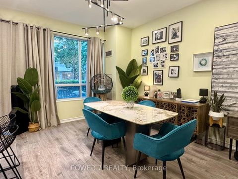 Photo 5 at 110 - 18 Spring Garden Avenue, Willowdale East, Toronto