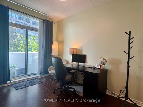 Photo 17 at 110 - 18 Spring Garden Avenue, Willowdale East, Toronto
