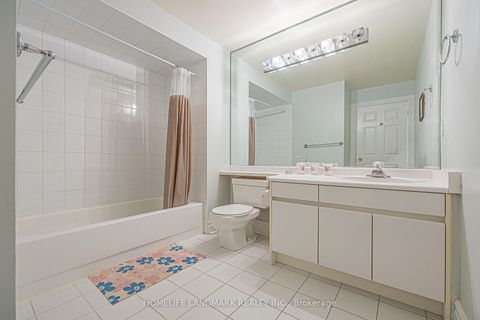 Photo 37 at 252 Dunview Avenue N, Willowdale East, Toronto