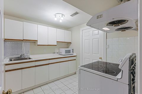 Photo 44 at 252 Dunview Avenue N, Willowdale East, Toronto