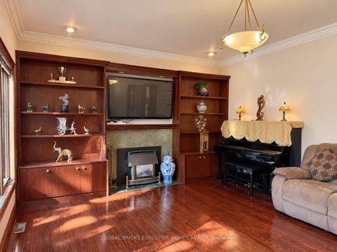 Photo 11 at 375 Princess Avenue, Willowdale East, Toronto