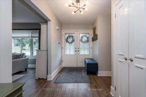 Photo 2 at 131 Oren Boulevard, Sunnidale, Barrie