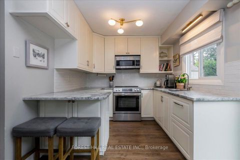 Photo 6 at 131 Oren Boulevard, Sunnidale, Barrie
