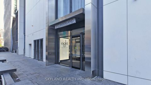 Photo 3 at 4305 - 8 Cumberland Street, Annex, Toronto