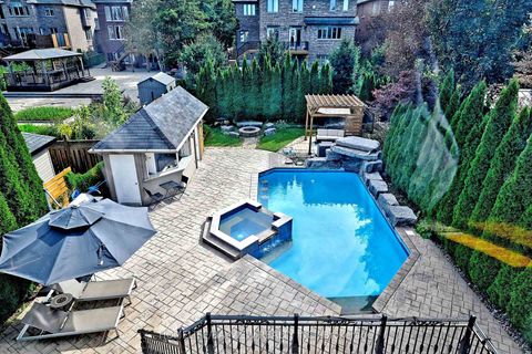 Photo 2 at 59 Vitlor Drive, Oak Ridges, Richmond Hill