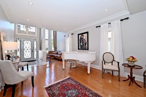 Photo 8 at 59 Vitlor Drive, Oak Ridges, Richmond Hill