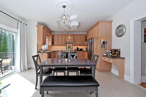 Photo 14 at 59 Vitlor Drive, Oak Ridges, Richmond Hill