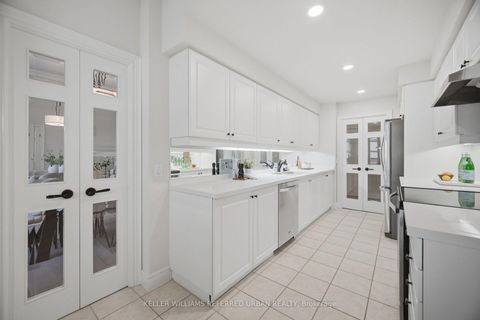 Photo 14 at 210 - 10 Old Mill Trail, Kingsway South, Toronto
