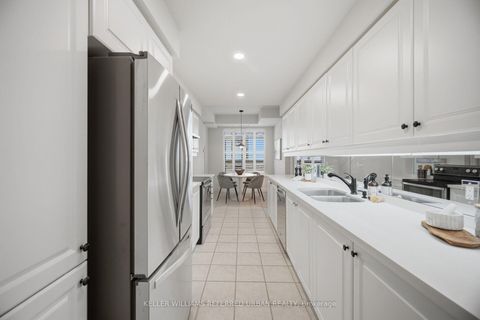 Photo 18 at 210 - 10 Old Mill Trail, Kingsway South, Toronto