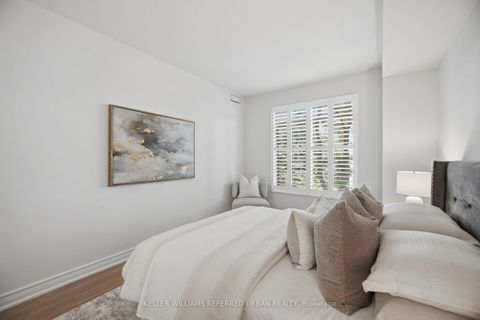 Photo 21 at 210 - 10 Old Mill Trail, Kingsway South, Toronto