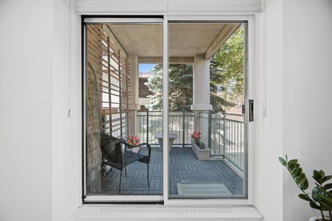 Photo 32 at 210 - 10 Old Mill Trail, Kingsway South, Toronto