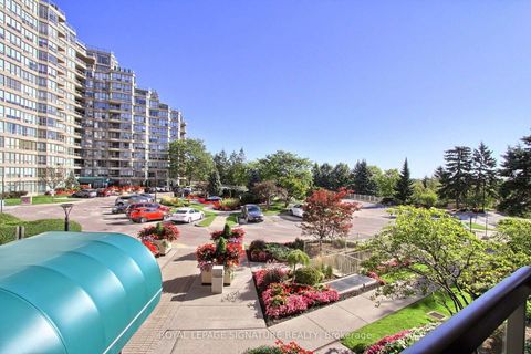 Photo 4 at 223 - 10 Guildwood Parkway, Guildwood, Toronto