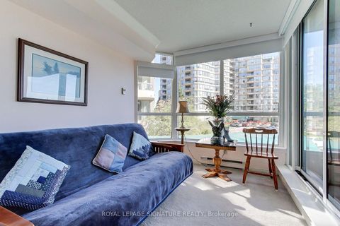 Photo 11 at 223 - 10 Guildwood Parkway, Guildwood, Toronto