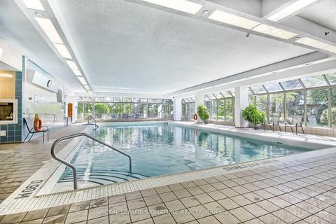 Photo 14 at 223 - 10 Guildwood Parkway, Guildwood, Toronto