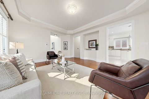 Photo 11 at 35 Marbrook Street, Mill Pond, Richmond Hill