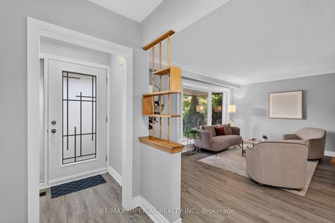 Photo 3 at 3 Minstrel Drive, Queensway, Toronto