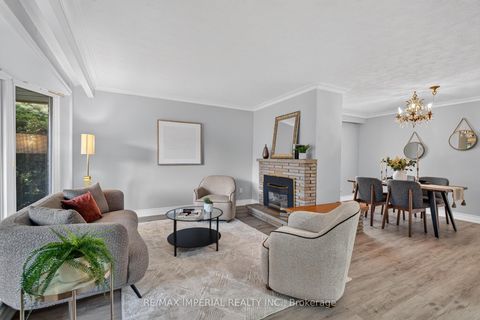 Photo 5 at 3 Minstrel Drive, Queensway, Toronto