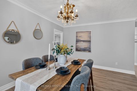 Photo 11 at 3 Minstrel Drive, Queensway, Toronto