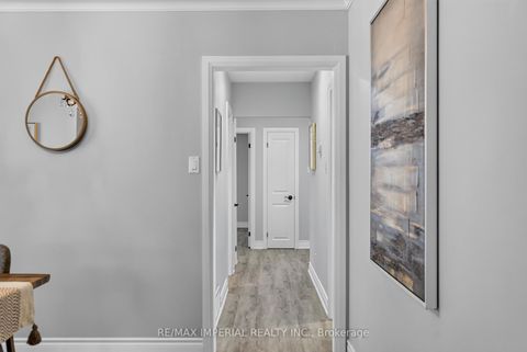 Photo 17 at 3 Minstrel Drive, Queensway, Toronto