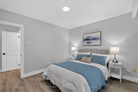 Photo 24 at 3 Minstrel Drive, Queensway, Toronto