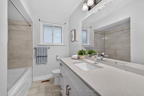 Photo 27 at 3 Minstrel Drive, Queensway, Toronto