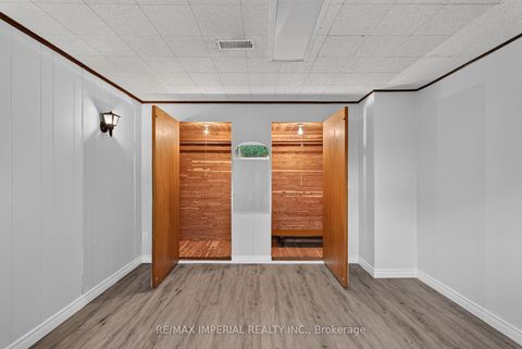 Photo 36 at 3 Minstrel Drive, Queensway, Toronto
