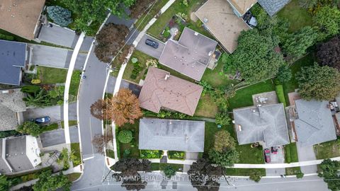Photo 42 at 3 Minstrel Drive, Queensway, Toronto