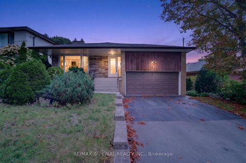 Photo 44 at 3 Minstrel Drive, Queensway, Toronto