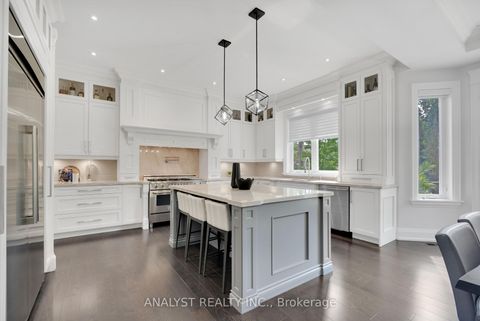 Photo 6 at 106 Donhill Crescent, Kleinburg, Vaughan