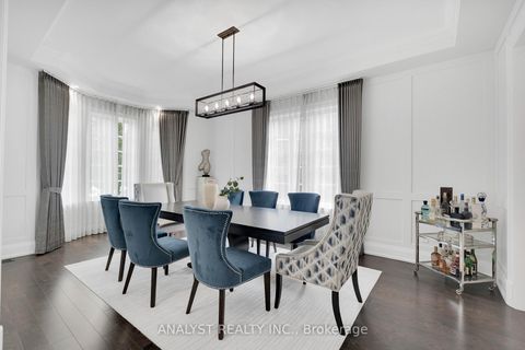 Photo 10 at 106 Donhill Crescent, Kleinburg, Vaughan