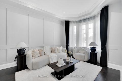 Photo 13 at 106 Donhill Crescent, Kleinburg, Vaughan