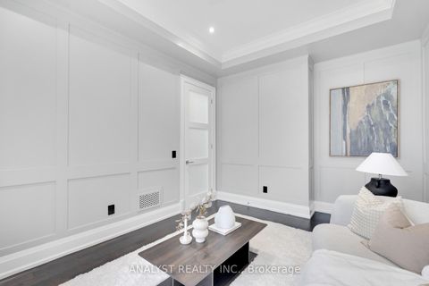 Photo 14 at 106 Donhill Crescent, Kleinburg, Vaughan