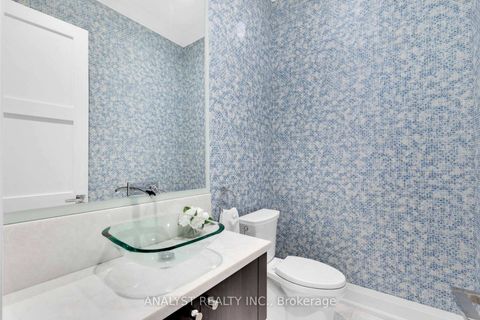 Photo 15 at 106 Donhill Crescent, Kleinburg, Vaughan