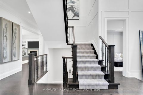 Photo 16 at 106 Donhill Crescent, Kleinburg, Vaughan