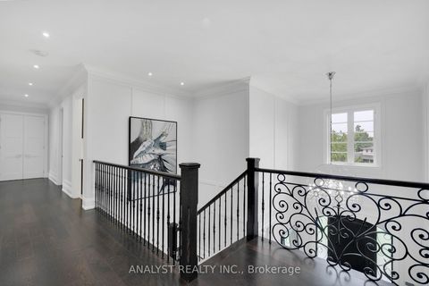 Photo 17 at 106 Donhill Crescent, Kleinburg, Vaughan