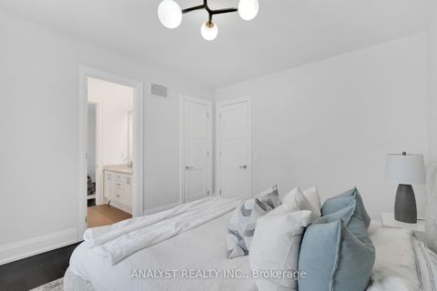 Photo 24 at 106 Donhill Crescent, Kleinburg, Vaughan