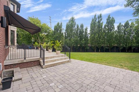 Photo 38 at 106 Donhill Crescent, Kleinburg, Vaughan