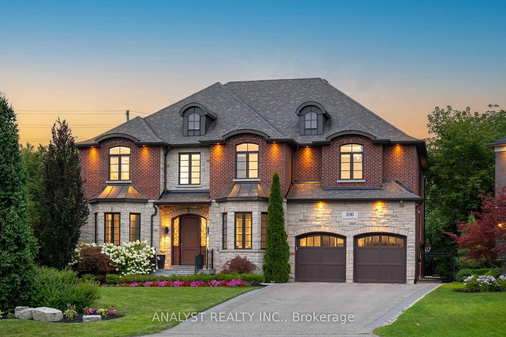 106 Donhill Crescent, Kleinburg, Vaughan photo number 2