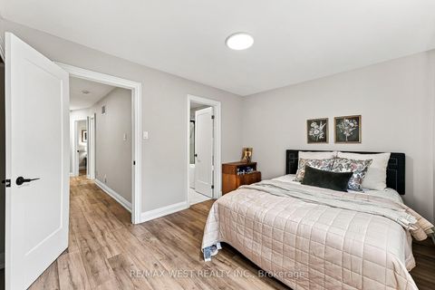 Photo 16 at 44 Bluewater Court, Mimico, Toronto