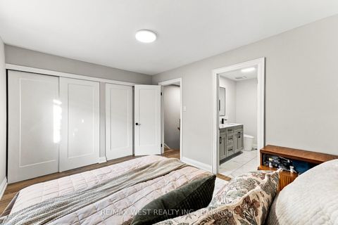 Photo 17 at 44 Bluewater Court, Mimico, Toronto