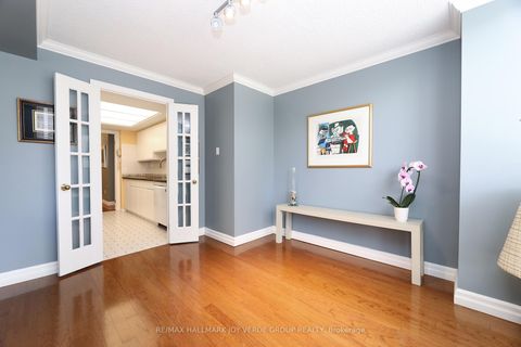 Photo 7 at 405 - 5 Kenneth Avenue, Willowdale East, Toronto